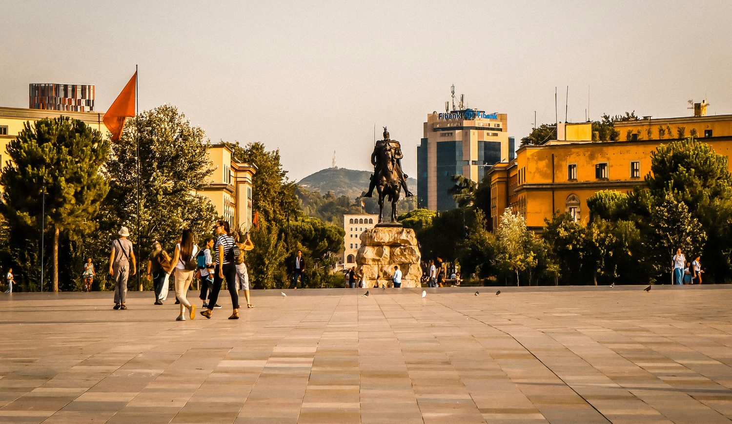 Adventure albania h8 T7 LOB Jn94 unsplash